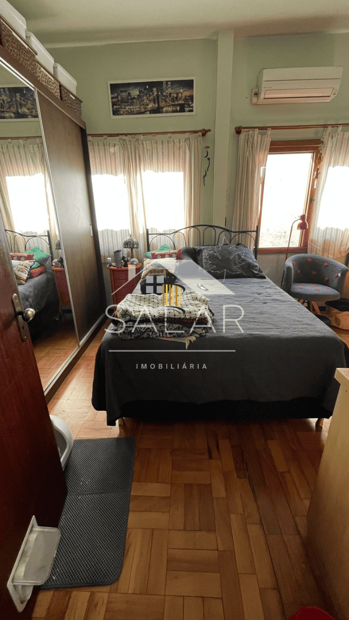 Casa com 03 dormitórios, Bairro Santana, Porto Alegre/RS