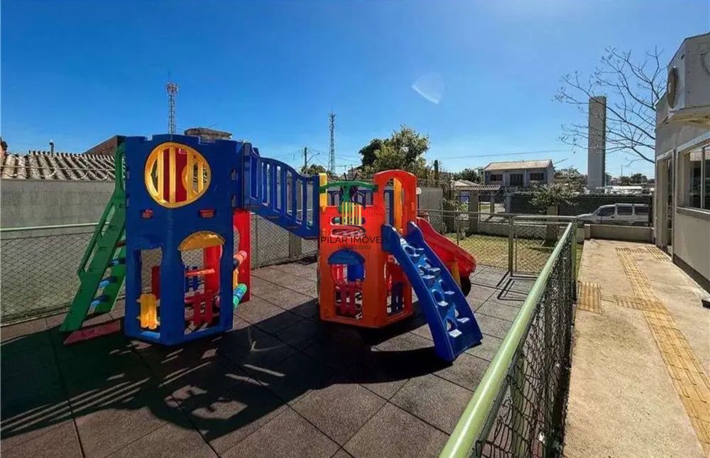 Apartamento com 2 quartos, vaga de garagem e elevador no bairro Estância velha.