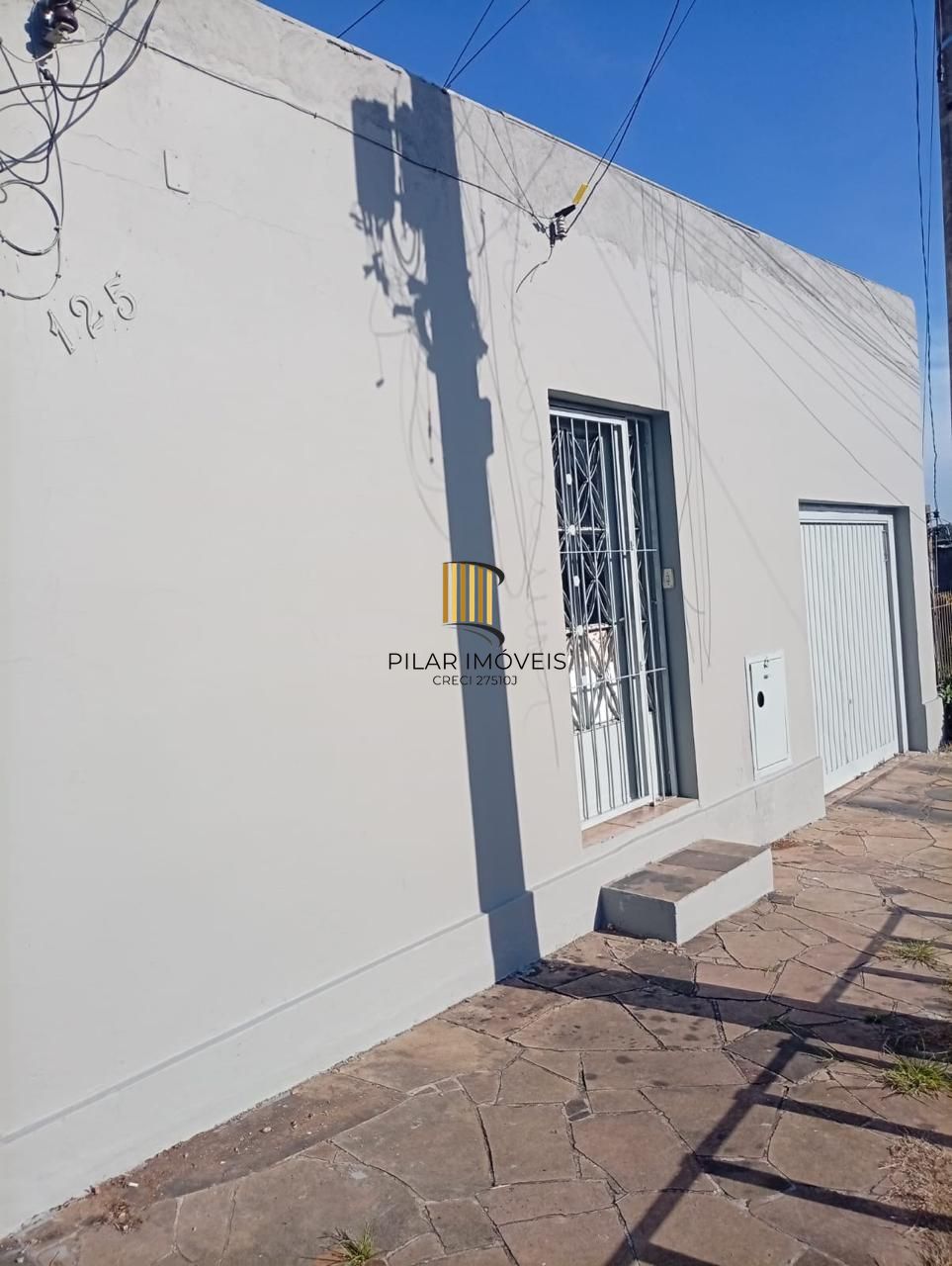 Excelente casa Sobrado no bairro Santa Isabel em Viamão, próximo a todos comércios, escolas...