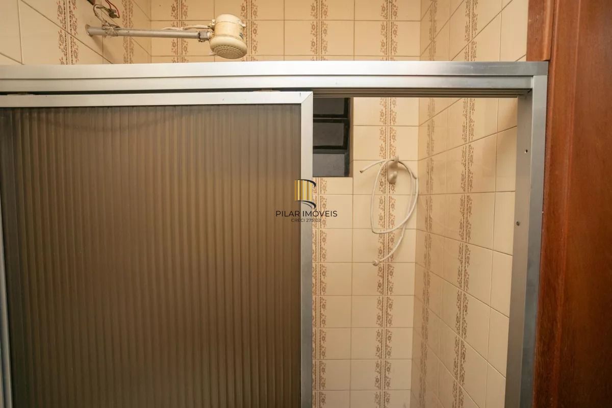 Casa à venda com 280m², 4 quartos e 2 vagas no bairro Auxiliadora