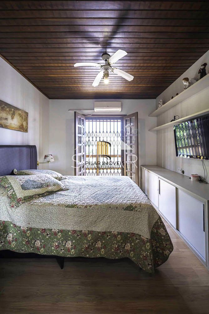 Casa com 02 pavimentos, 03 dormitórios, Bairro Intercap, Porto Alegre, Rio Grande do Sul