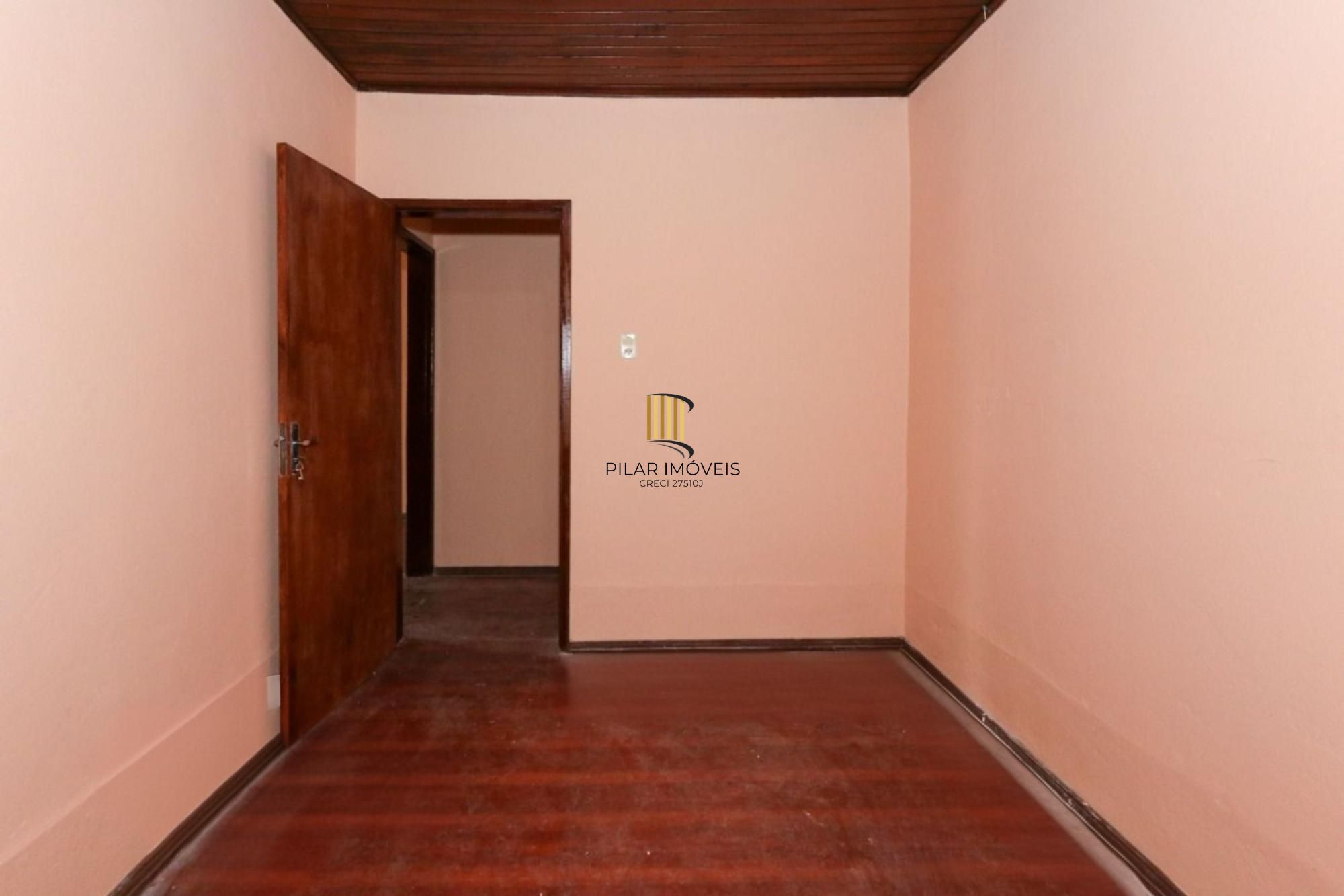 Casa de 3 dormitórios e 2 vagas de garagem no bairro Rio Branco em Canoas.