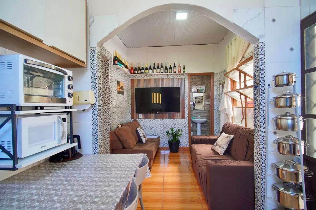 Casa à venda com 137m², 2 quartos, 2 banheiros e 2 vagas Vicentina São Leopoldo