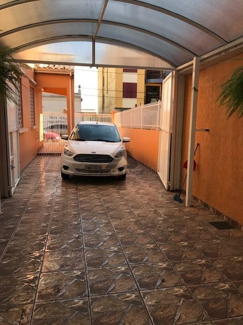 Casa à venda com 4 quartos, 250m² - Foto 13