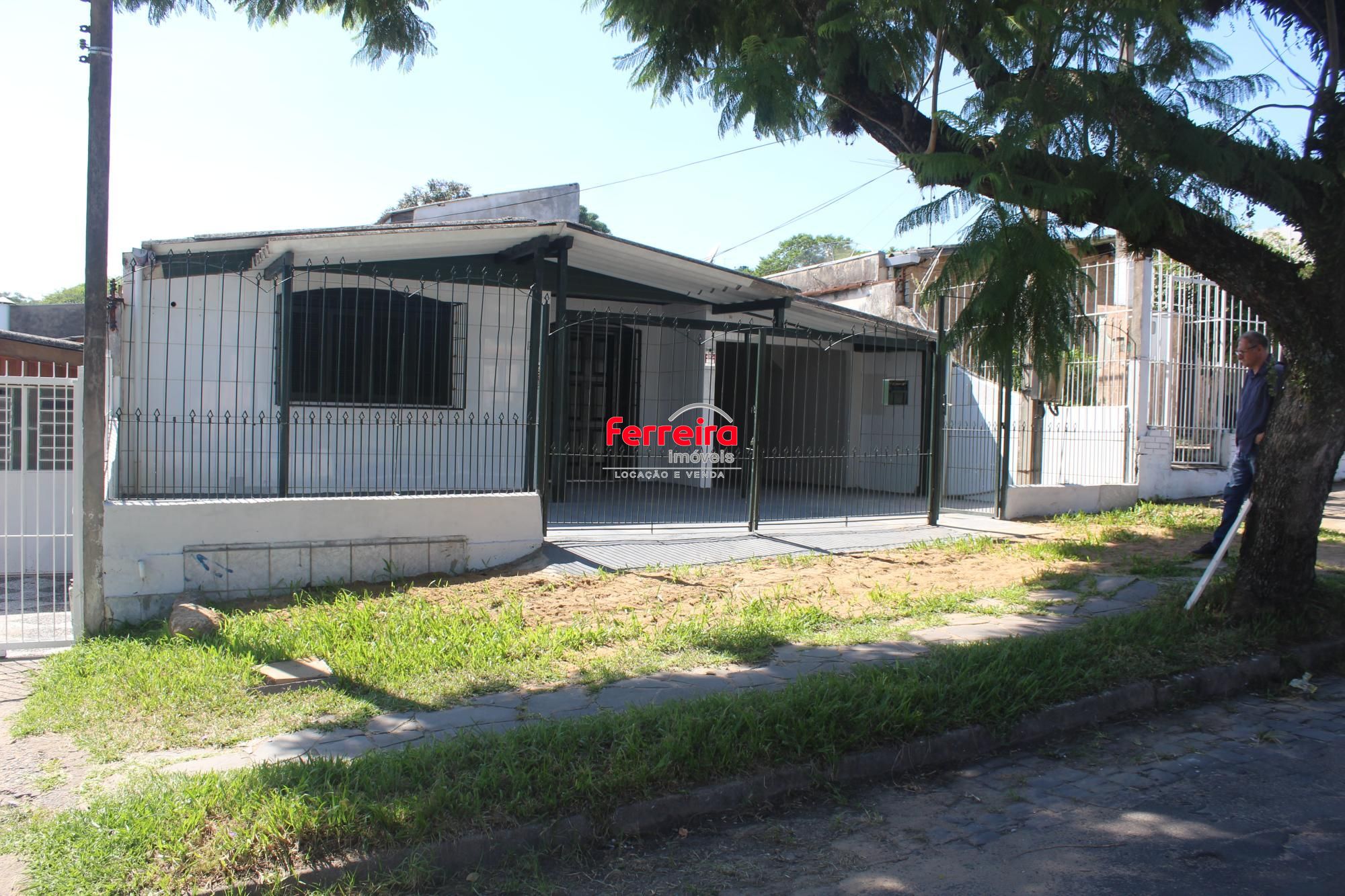 Casa a venda 250M², 5 dormitórios, 2 suítes, 2 vagas