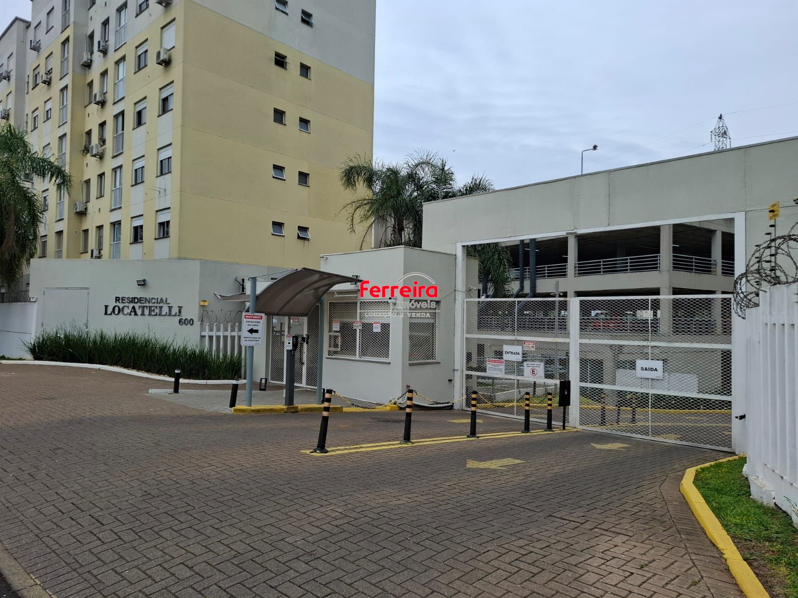 Apto 2 dorm., sala , cozinha, banheiro, infra completa com piscina e elevador. Aceita Compra Assistida. Cachoeirinha.