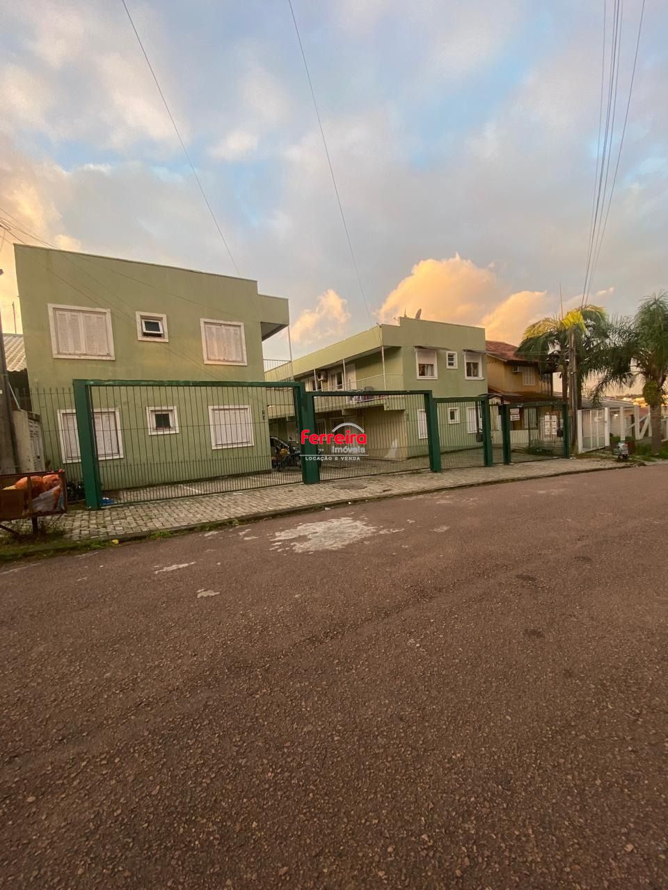 Apartamento no bairro Jardim Algarve - Alvorada
