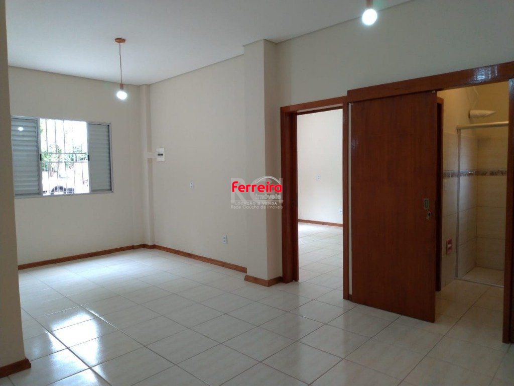 Apartamento de 4 dormitórios, sendo 2 suites, no bairro Petrópolis DESOCUPADO