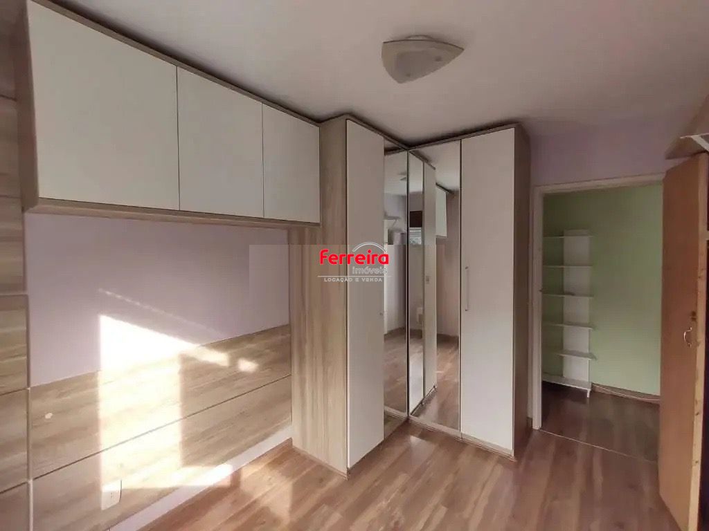 Apartamento de dois quartos no bairro Rio Branco em Porto Alegre
