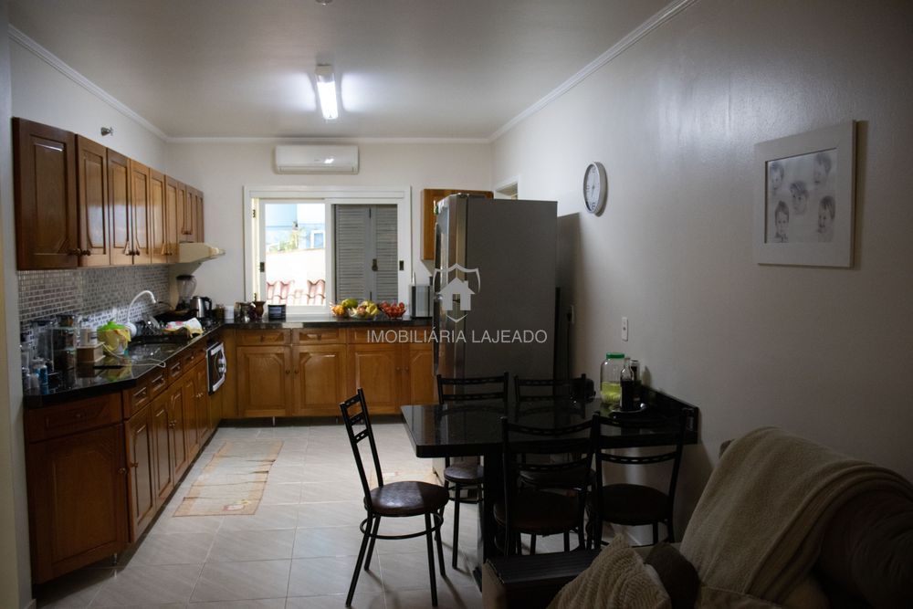Casa 2 dormitórios