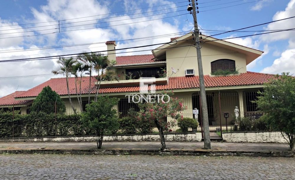 Casa à venda com 750m² , Noal em Santa Maria, RS