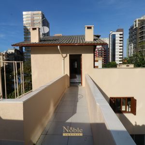 Apartamento com 208m², 2 dormitórios, 2 suítes, 2 vagas no San Diego em Torres para Comprar