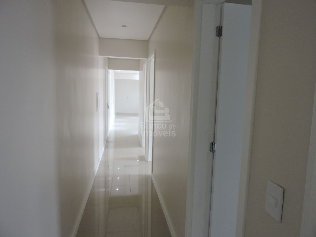 Apartamento à venda com 3 quartos, 110m² - Foto 13