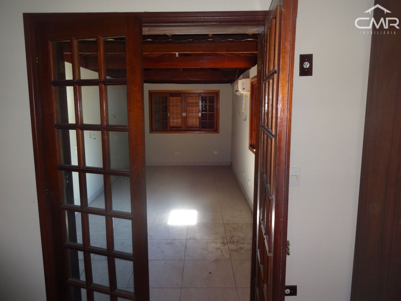 Casa à venda com 3 quartos, 219m² - Foto 24