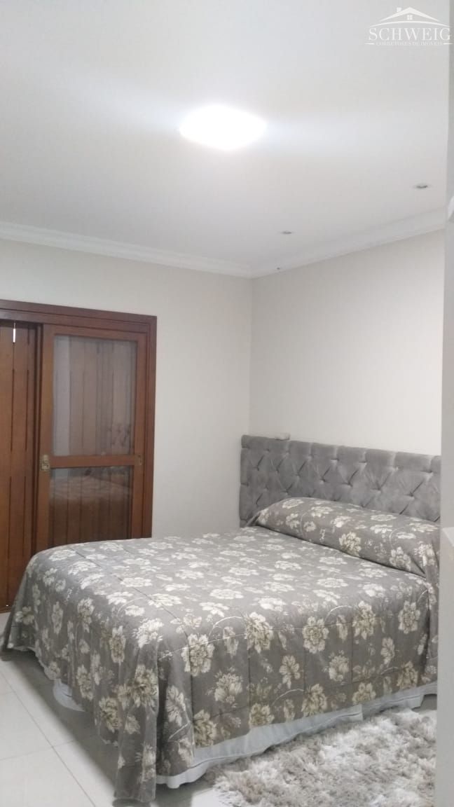 Casa à venda com 4 quartos, 210m² - Foto 17