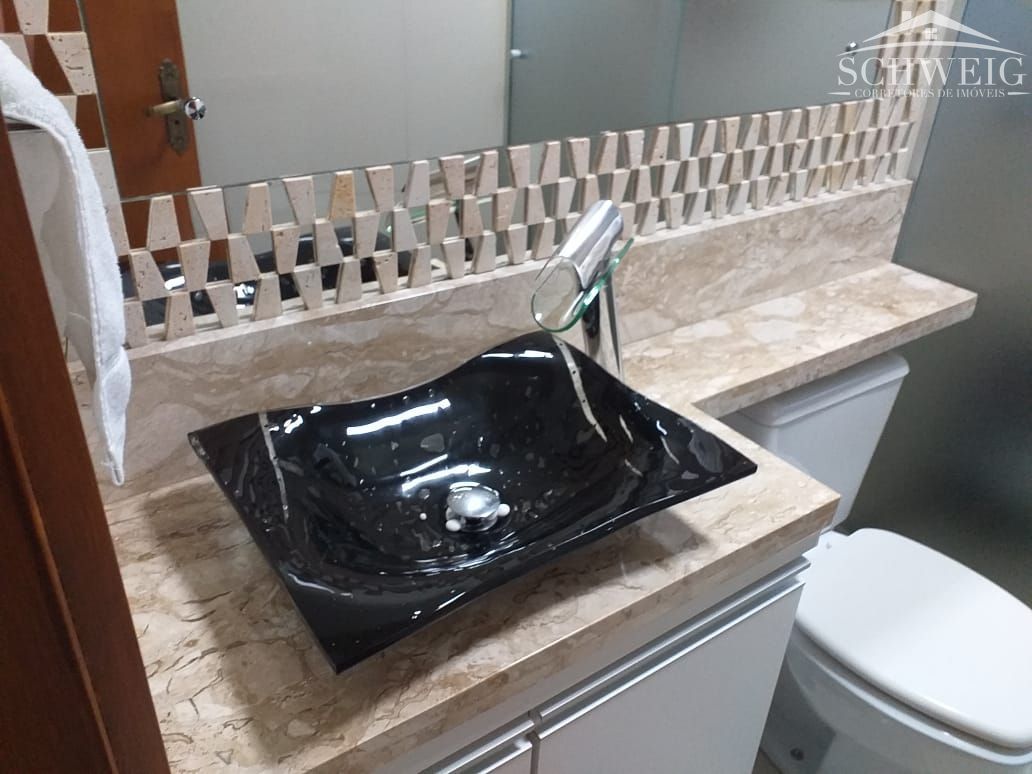 Casa à venda com 4 quartos, 210m² - Foto 20