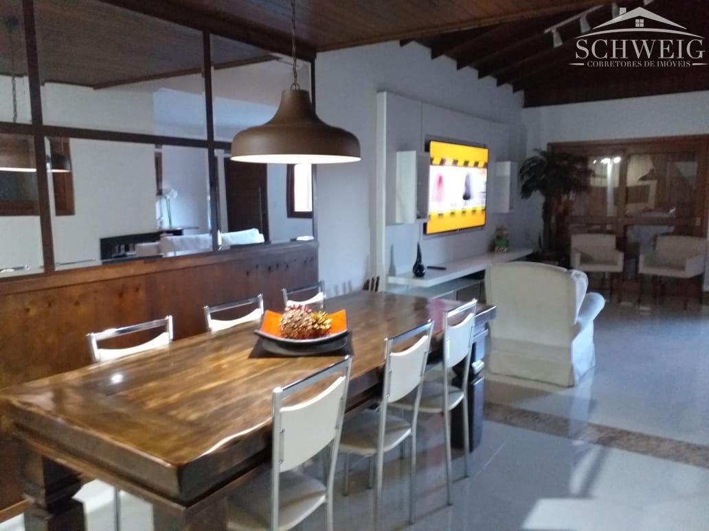 Casa à venda com 4 quartos, 210m² - Foto 15