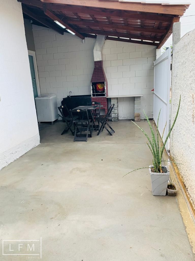 Casa 2 dormitórios à venda Itacolomi Balneário Piçarras/SC