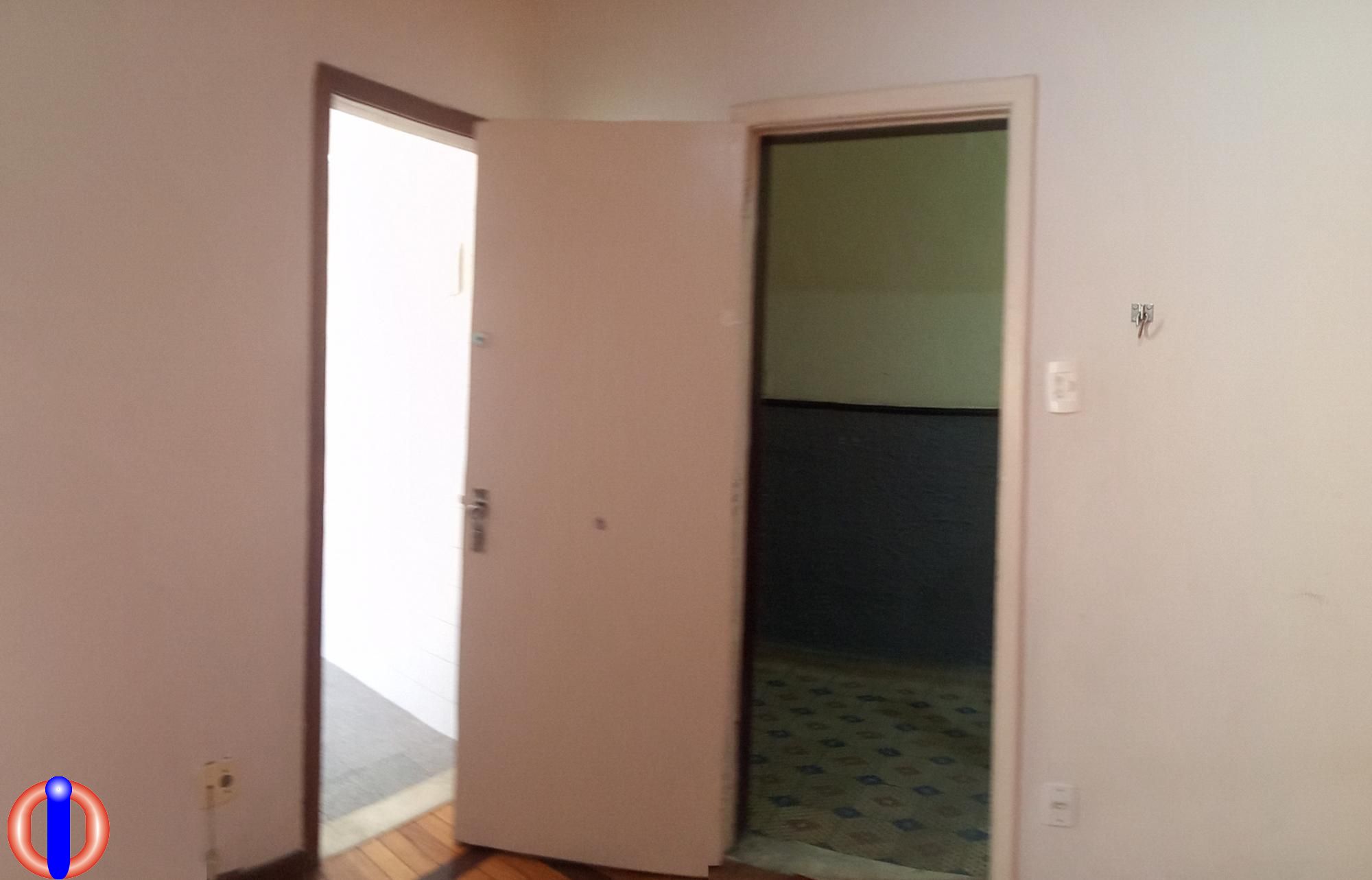 Casa à venda com 1 quarto, 60m² - Foto 17