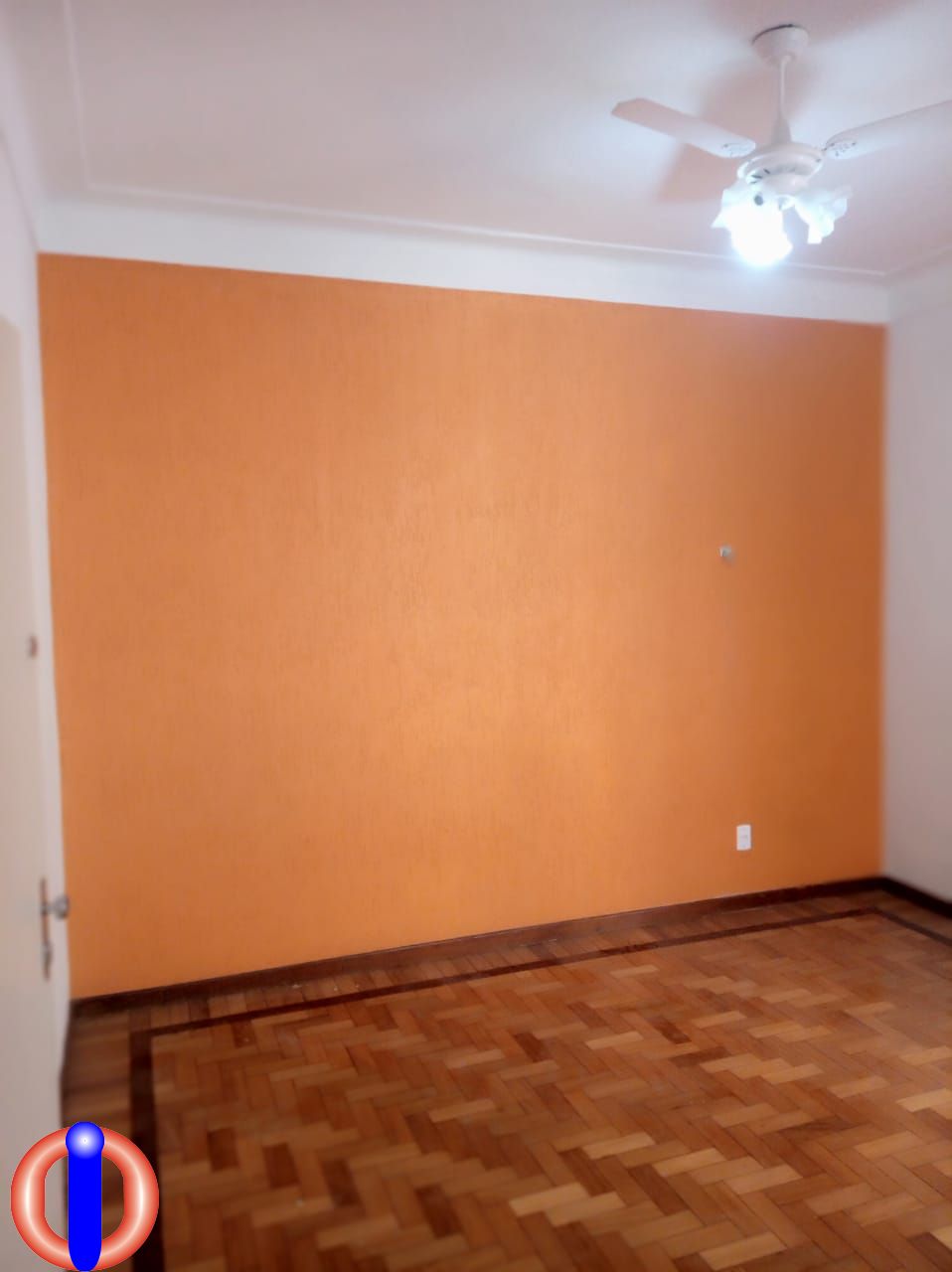 Apartamento à venda com 1 quarto, 50m² - Foto 2