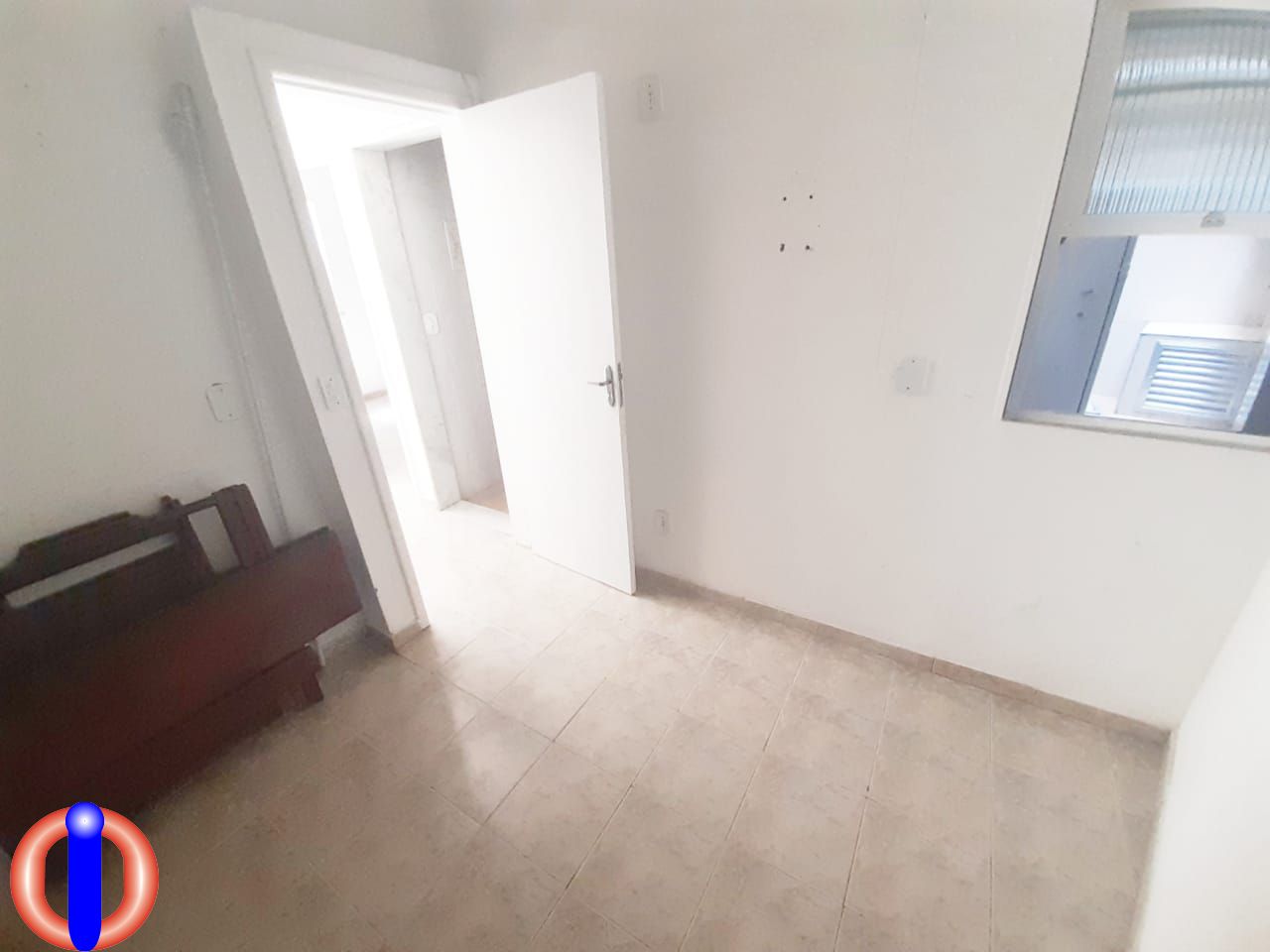 Casa à venda com 2 quartos, 60m² - Foto 5