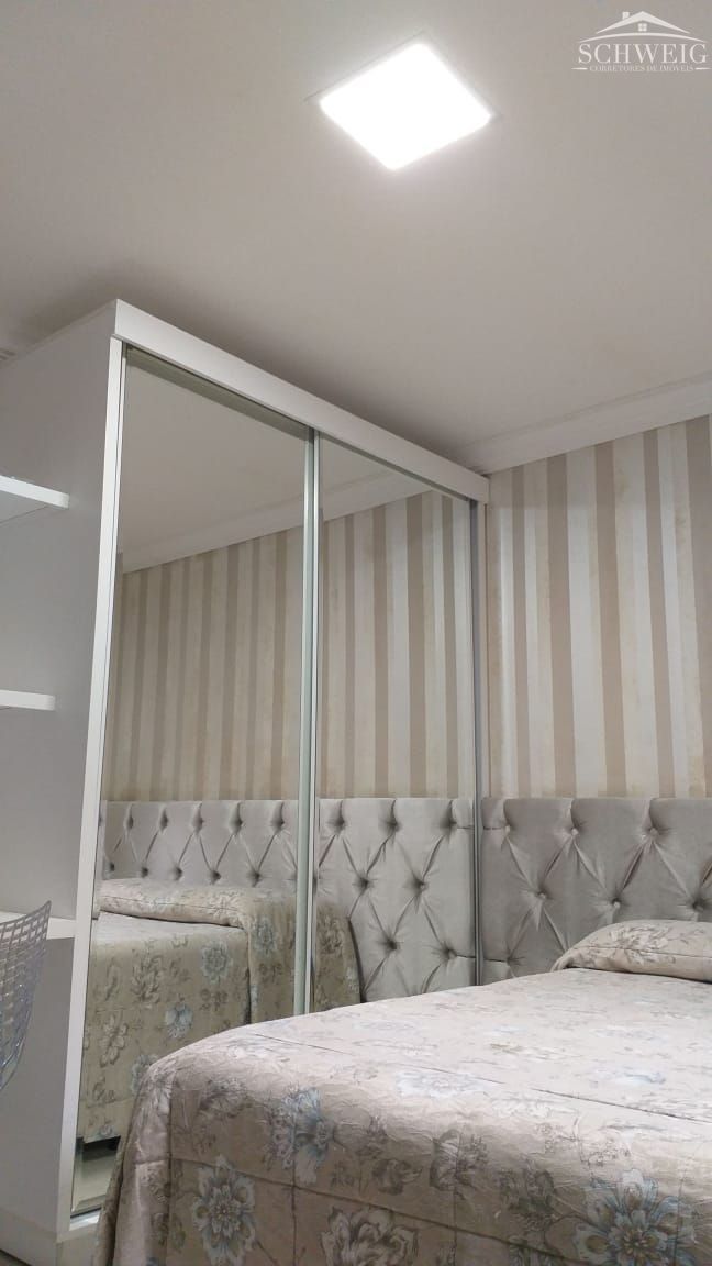 Casa à venda com 4 quartos, 210m² - Foto 22