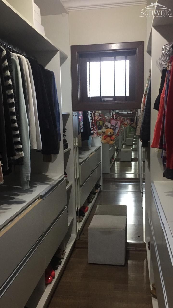 Casa à venda com 4 quartos, 210m² - Foto 30