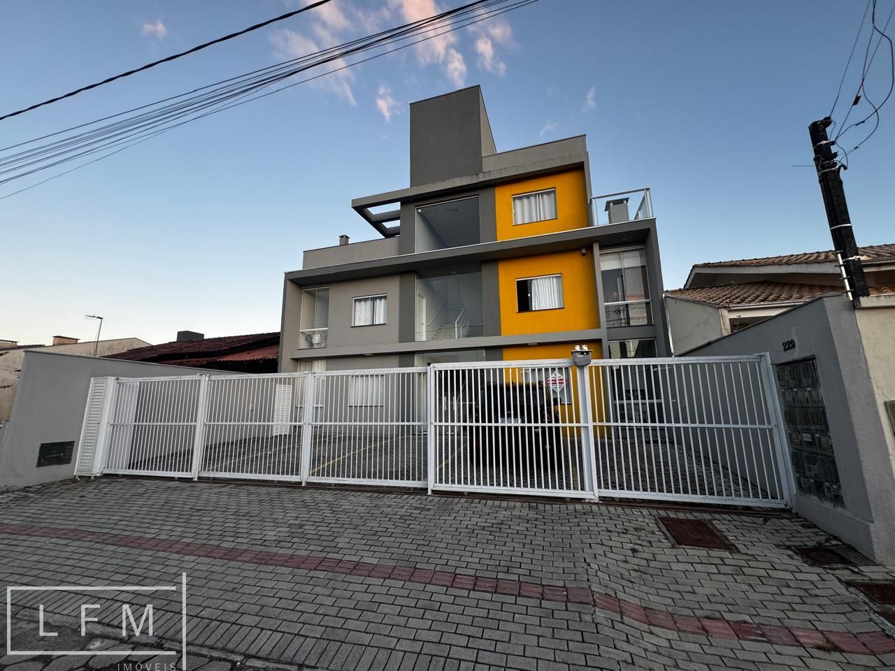 Apartamento, 3 quartos, 160 m² - Foto 1