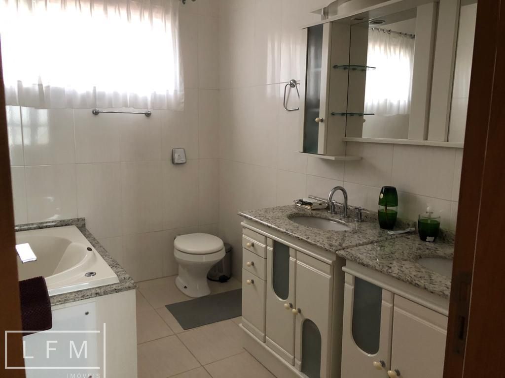 Sobrado à venda com 4 quartos, 300m² - Foto 22