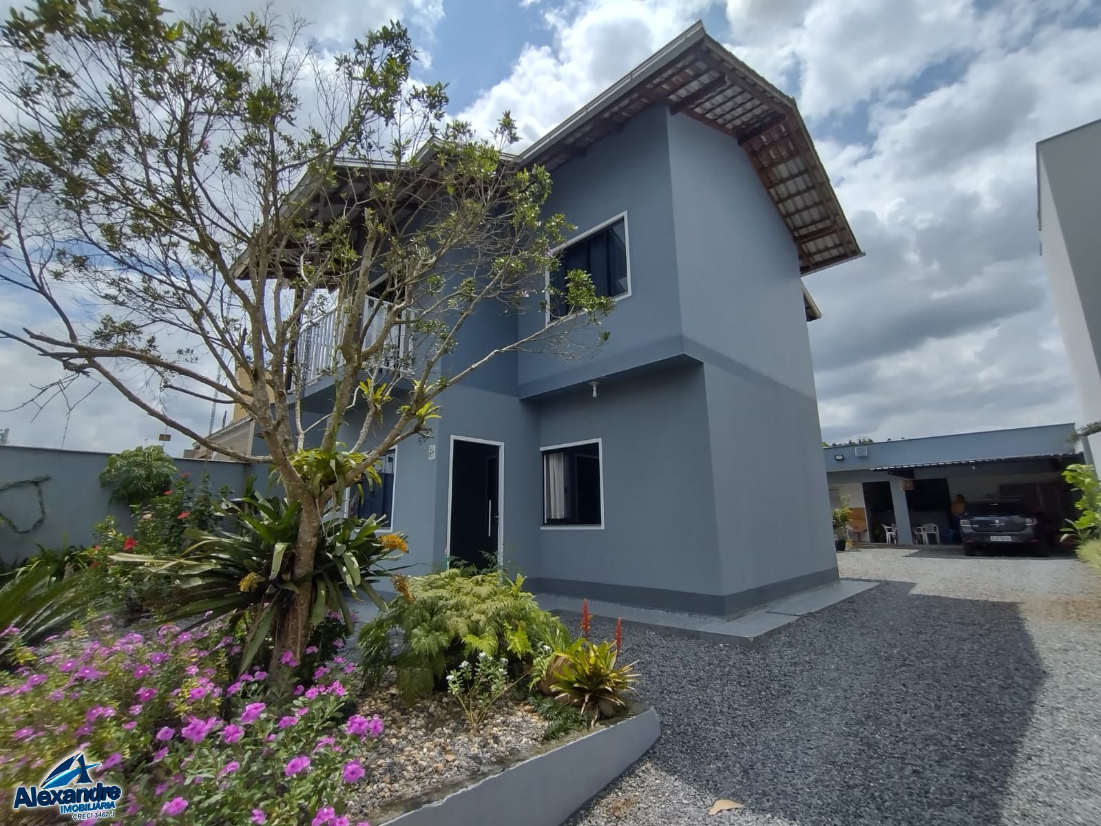 Casa à venda com 3 quartos, 160m² - Foto 2
