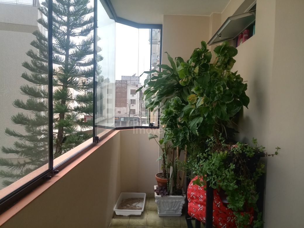 Apartamento à venda com 3 quartos, 106m² - Foto 15