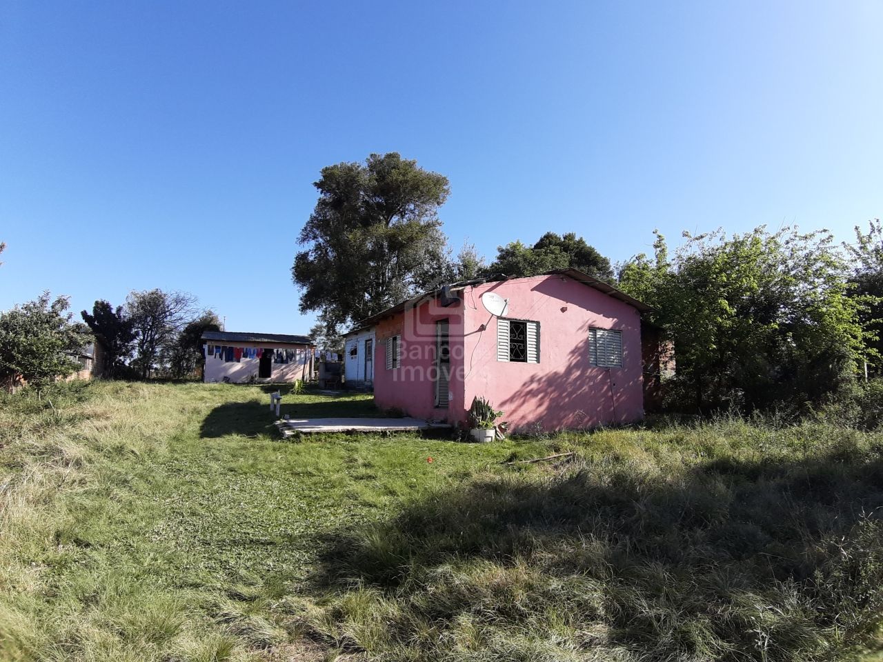 Terreno à venda com 2 quartos, 1000m² - Foto 2