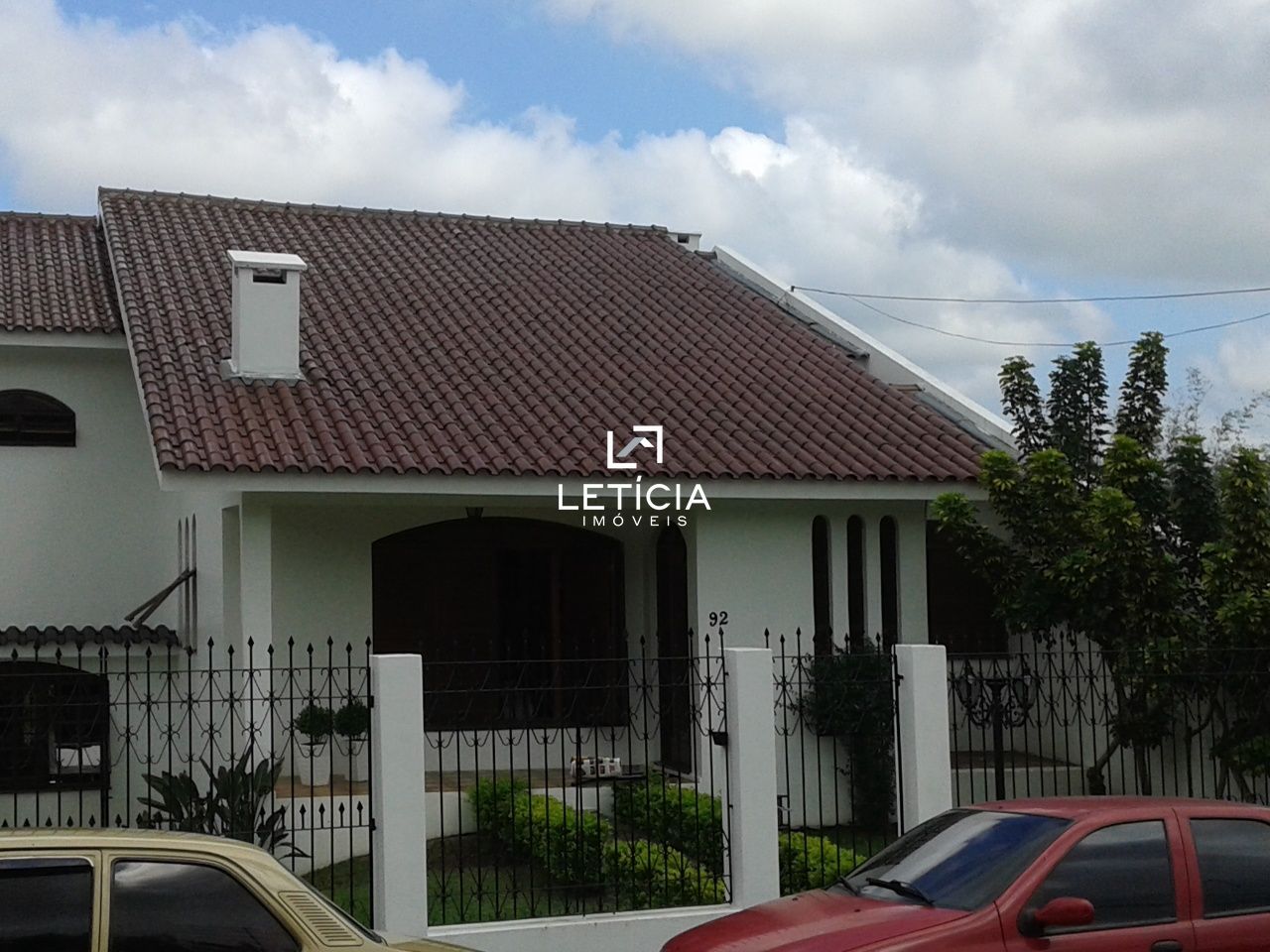 Casa com 4 Dormitórios à venda, 357 m² por R$ 880.000,00