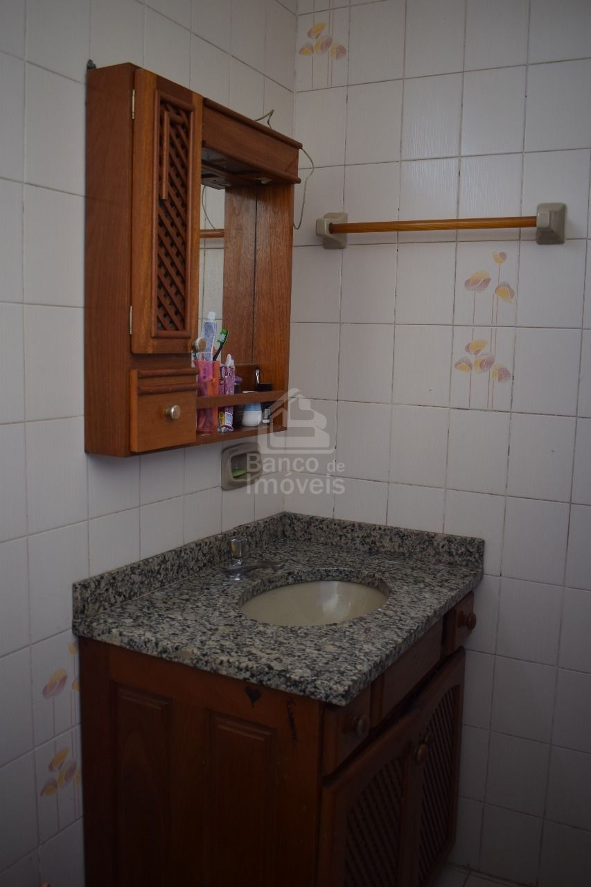 Casa à venda com 4 quartos, 230m² - Foto 11