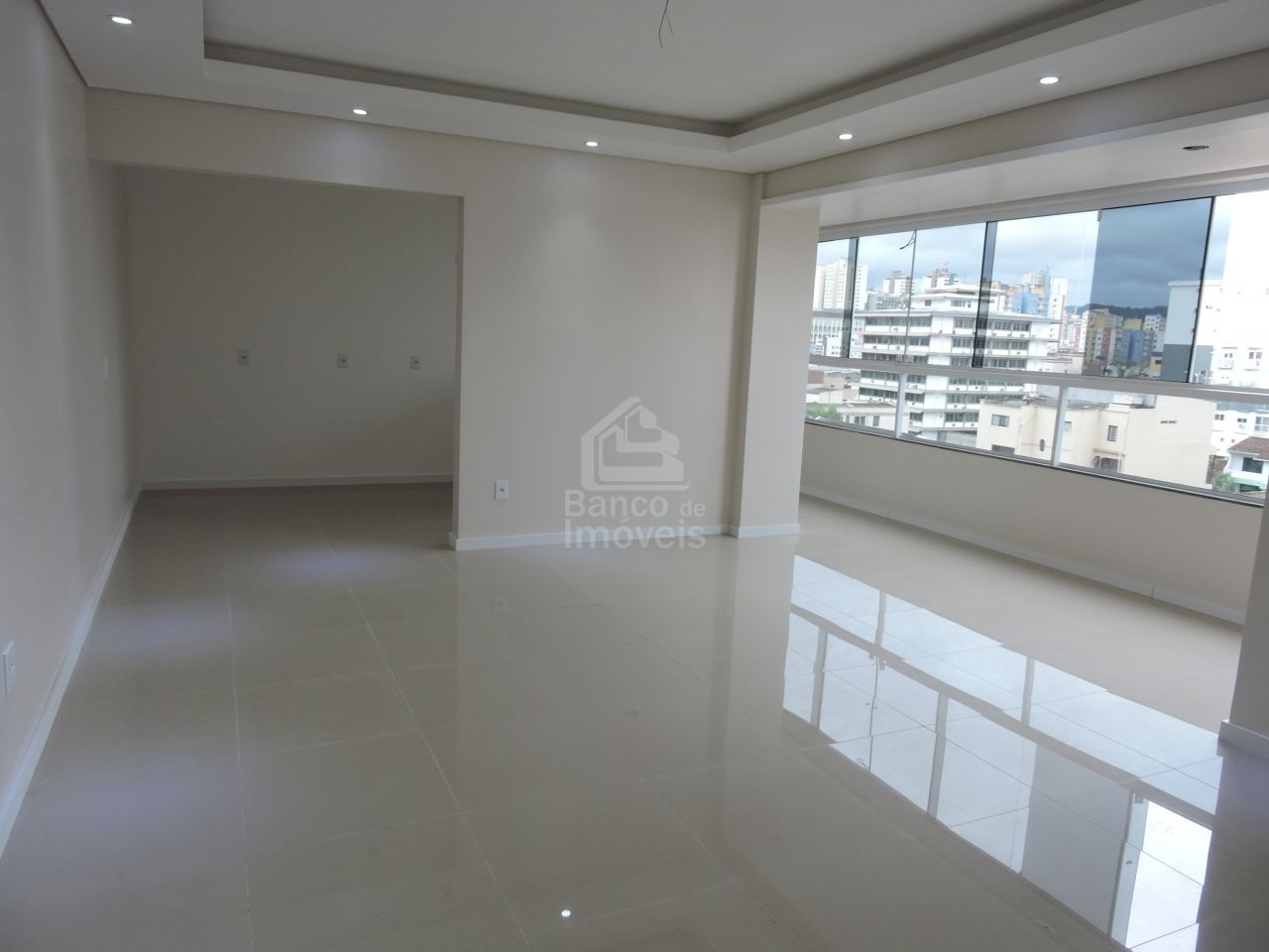 Apartamento à venda com 3 quartos, 110m² - Foto 14