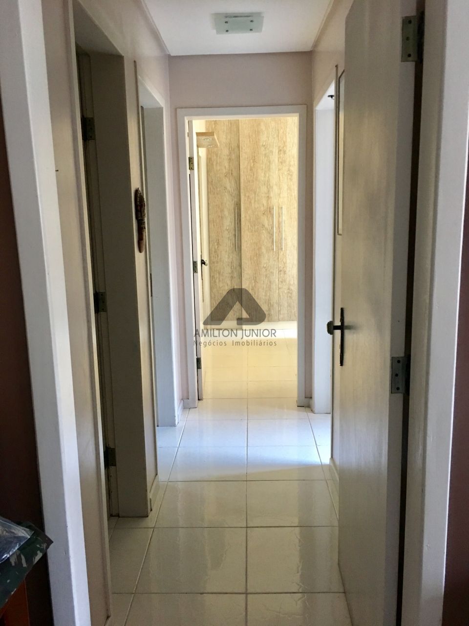 Apartamento à venda com 3 quartos, 85m² - Foto 9