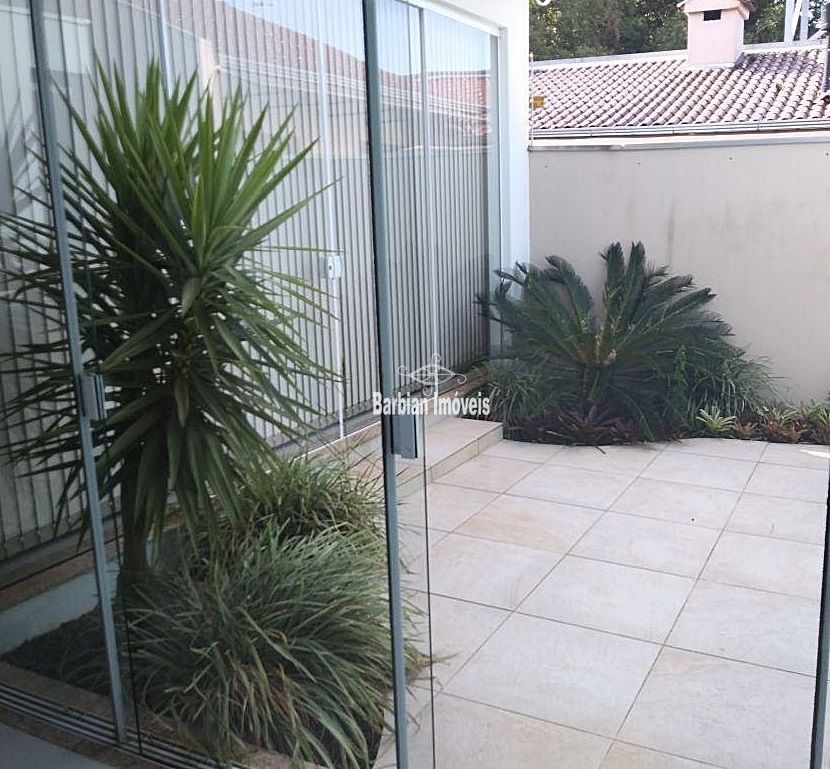 Casa à venda com 3 quartos, 250m² - Foto 8