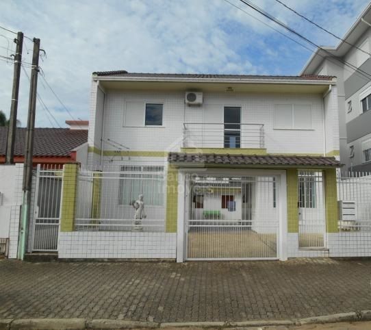 Apartamento para alugar  no Camobi - Santa Maria, RS. Imveis