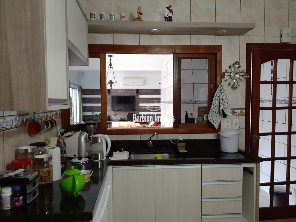 Casa à venda com 3 quartos, 88m² - Foto 11
