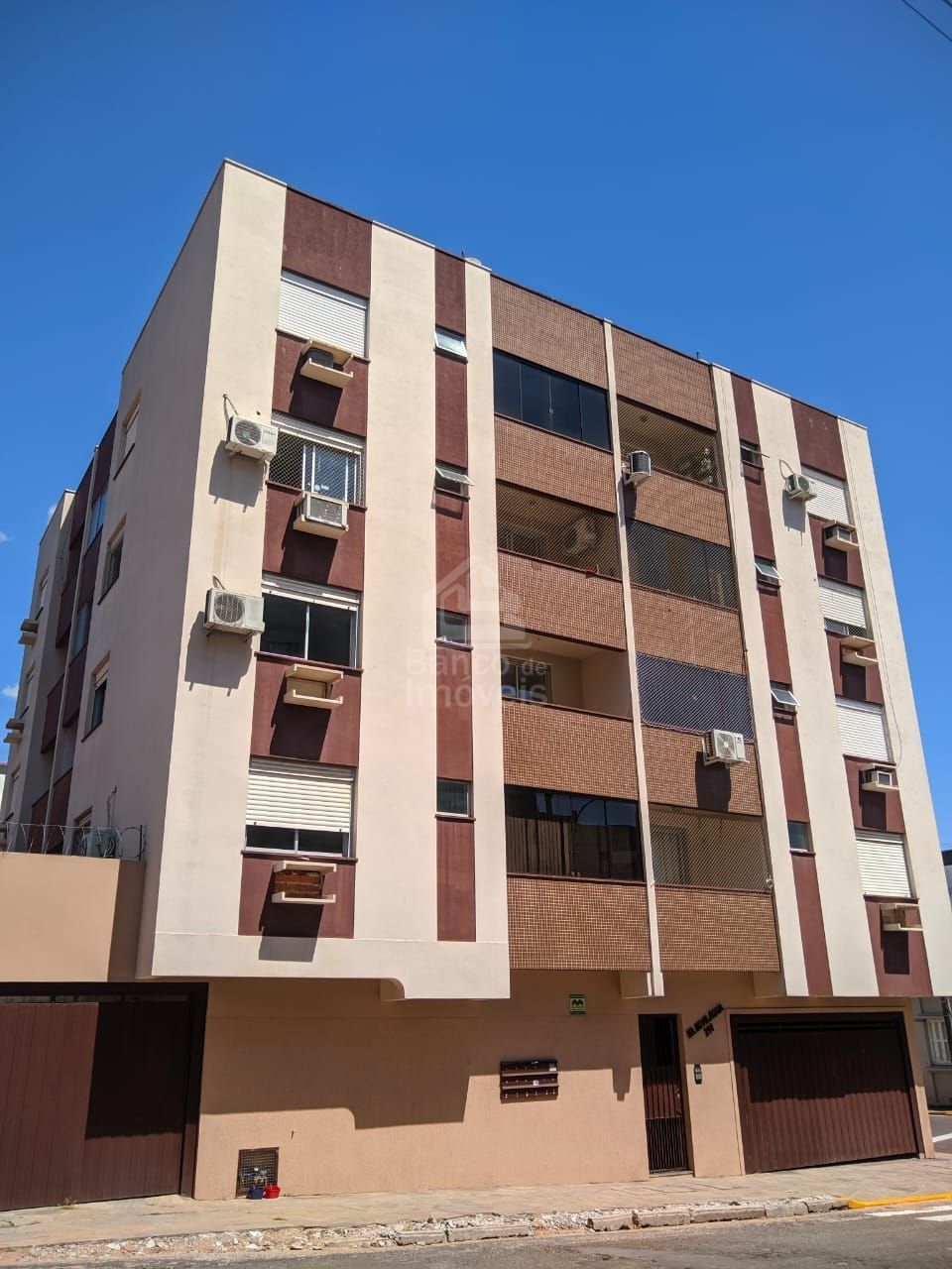 Apartamento à venda com 1 quarto, 53m² - Foto 1