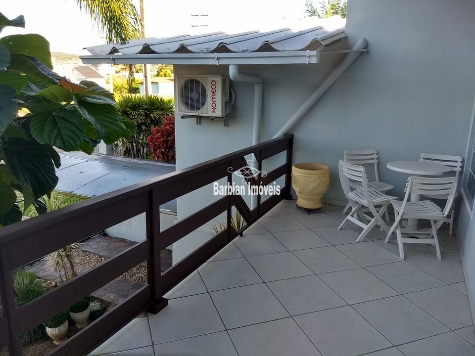 Casa à venda com 3 quartos, 240m² - Foto 14