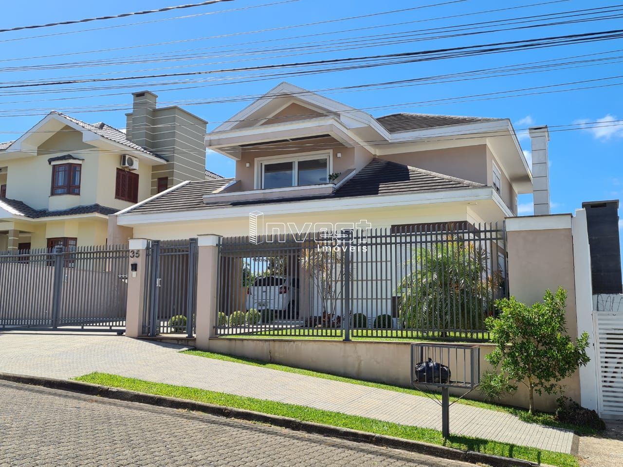 Casa à venda com 3 quartos, 308m² - Foto 3