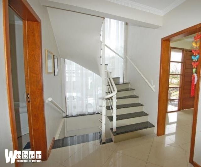 Casa à venda com 4 quartos, 240m² - Foto 10