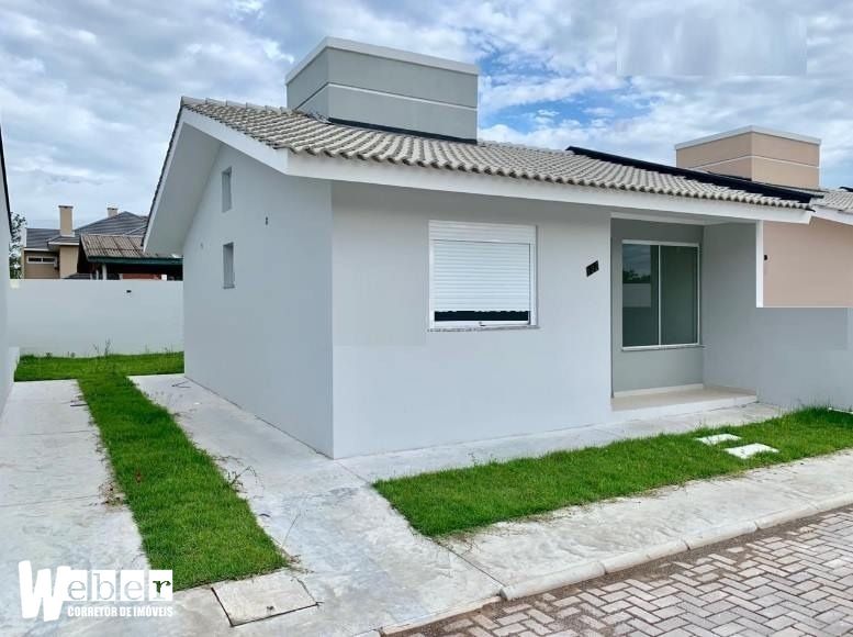 Casa à venda com 2 quartos, 53m² - Foto 1