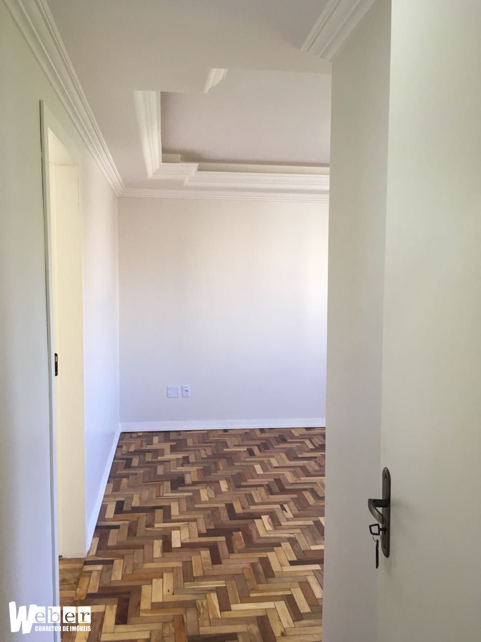 Apartamento à venda com 3 quartos, 121m² - Foto 1