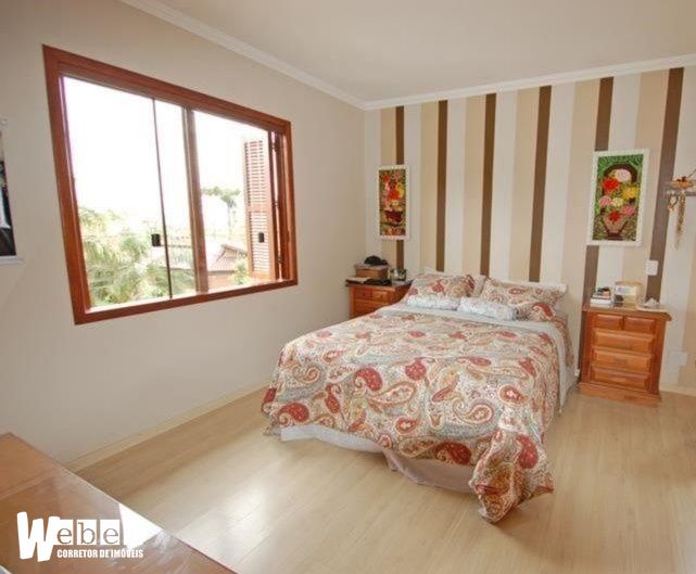 Casa à venda com 4 quartos, 240m² - Foto 13