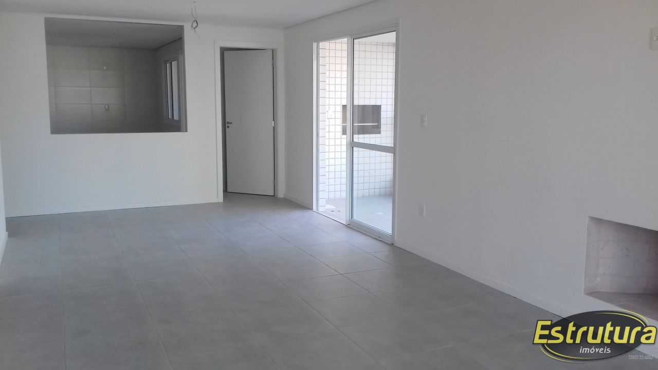 Apartamento com 4 Dormitórios à venda, 165 m² por R$ 742.000,00