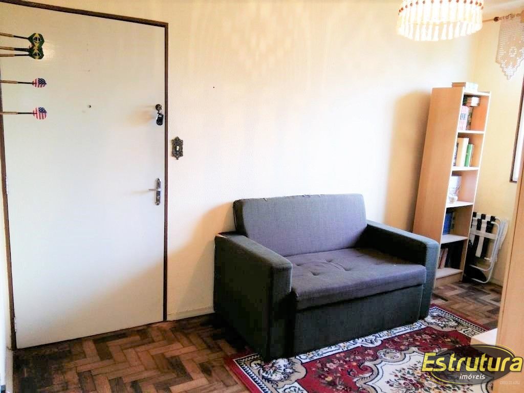 Apartamento com 2 Dormitórios à venda, 54 m² por R$ 159.000,00