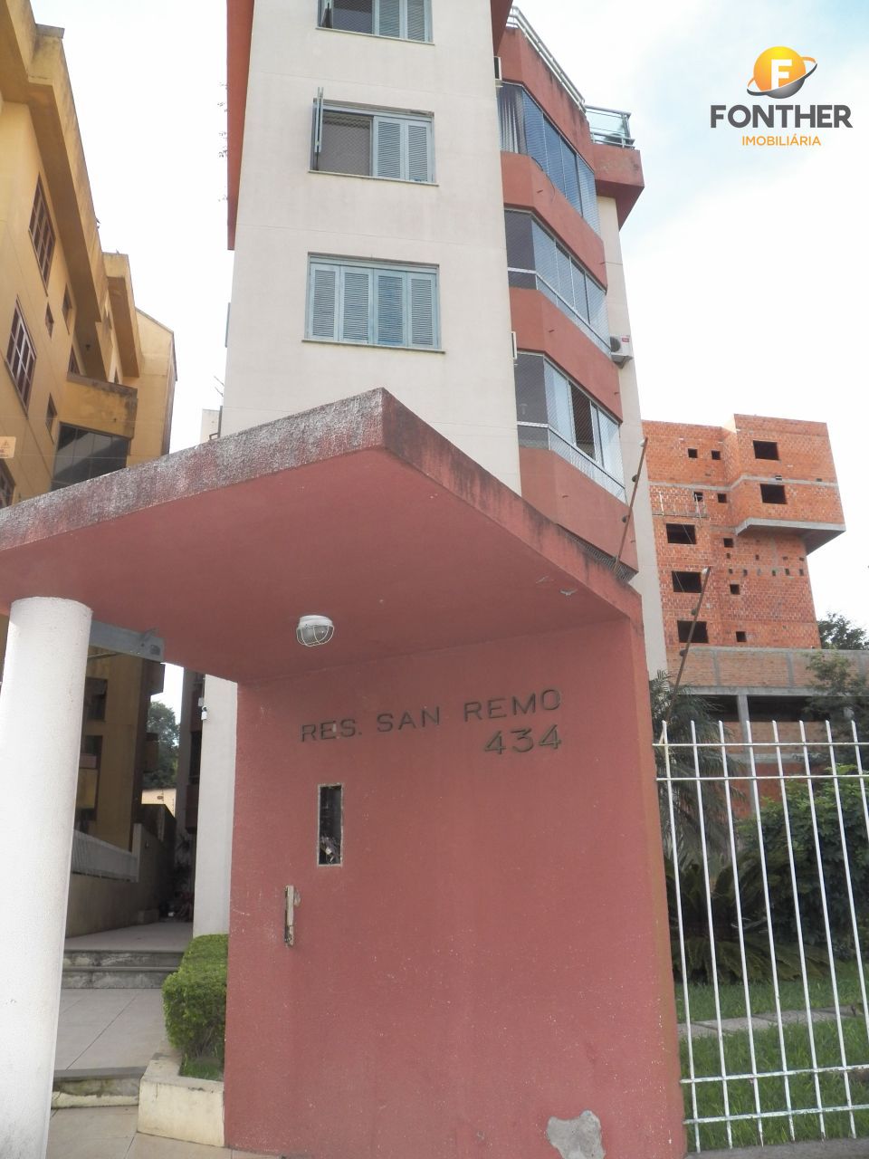 Apartamento à venda com 2 quartos, 102m² - Foto 3