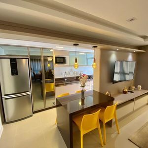 Apartamento com 109m², 3 dormitórios, 1 suíte, 2 vagas no San Pietro em Torres para Comprar